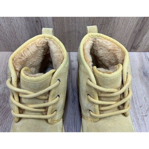 UGG Kids Neumel II Unisex Chukka Boots 1017320K Big Bird School Yellow Size 5 - Picture 8 of 16